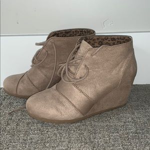 Supper cute booties!